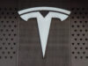 Tesla supera le previsioni nel secondo trimestre: 480.000 veicoli consegnati. Si attenuano le preoccupazioni per il calo delle vendite.