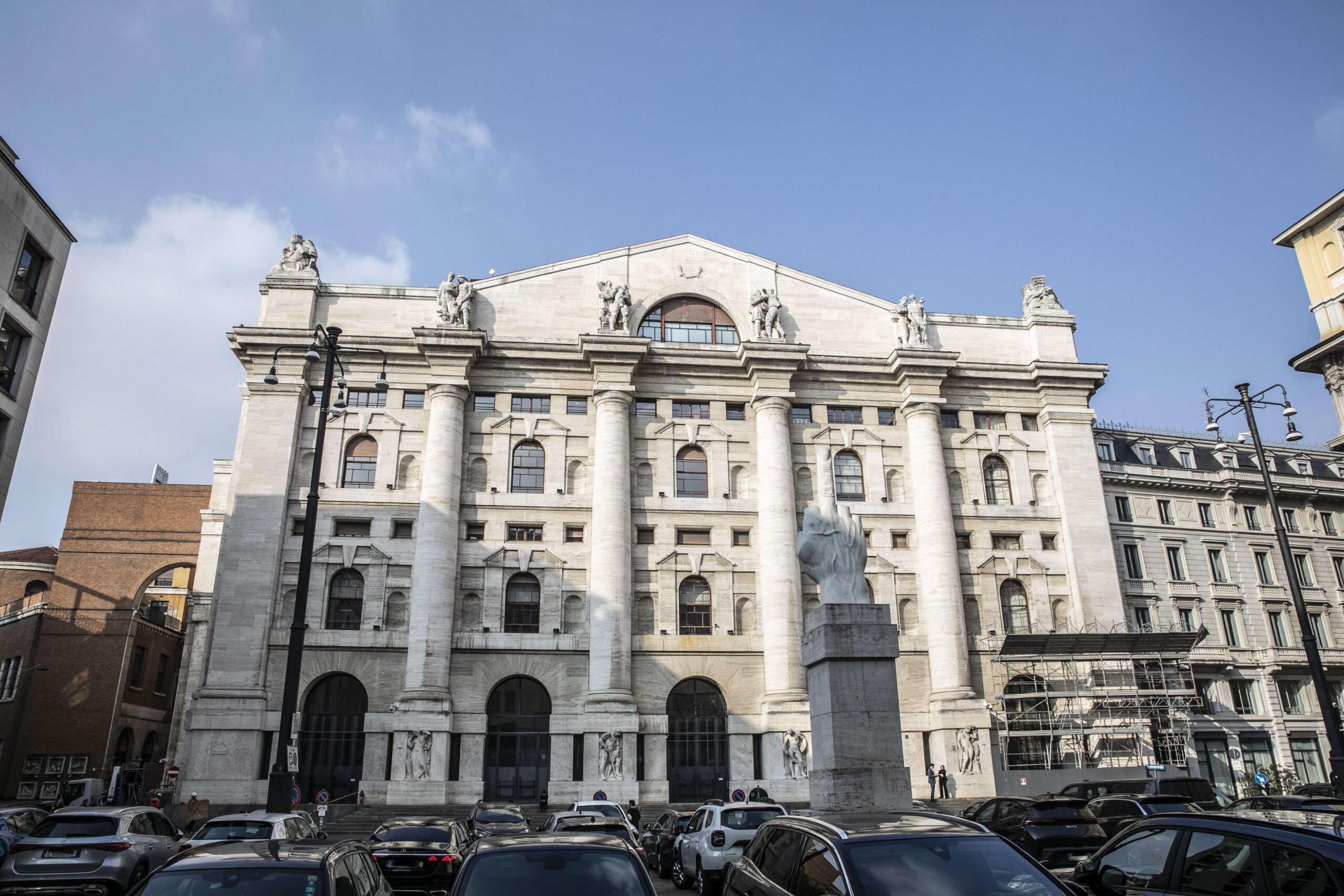milano_piazza_affari_borsa_ipa.jpeg