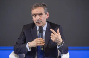 Mps, il 20 agosto cda cruciale. Lovaglio punta tutto: doppia offerta su Banco Bpm e Banca Generali.