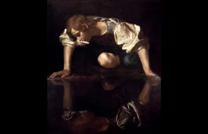 Caravaggio e la modernità di un’opera eterna: Narciso e il riflesso che si trasforma in gabbia.
